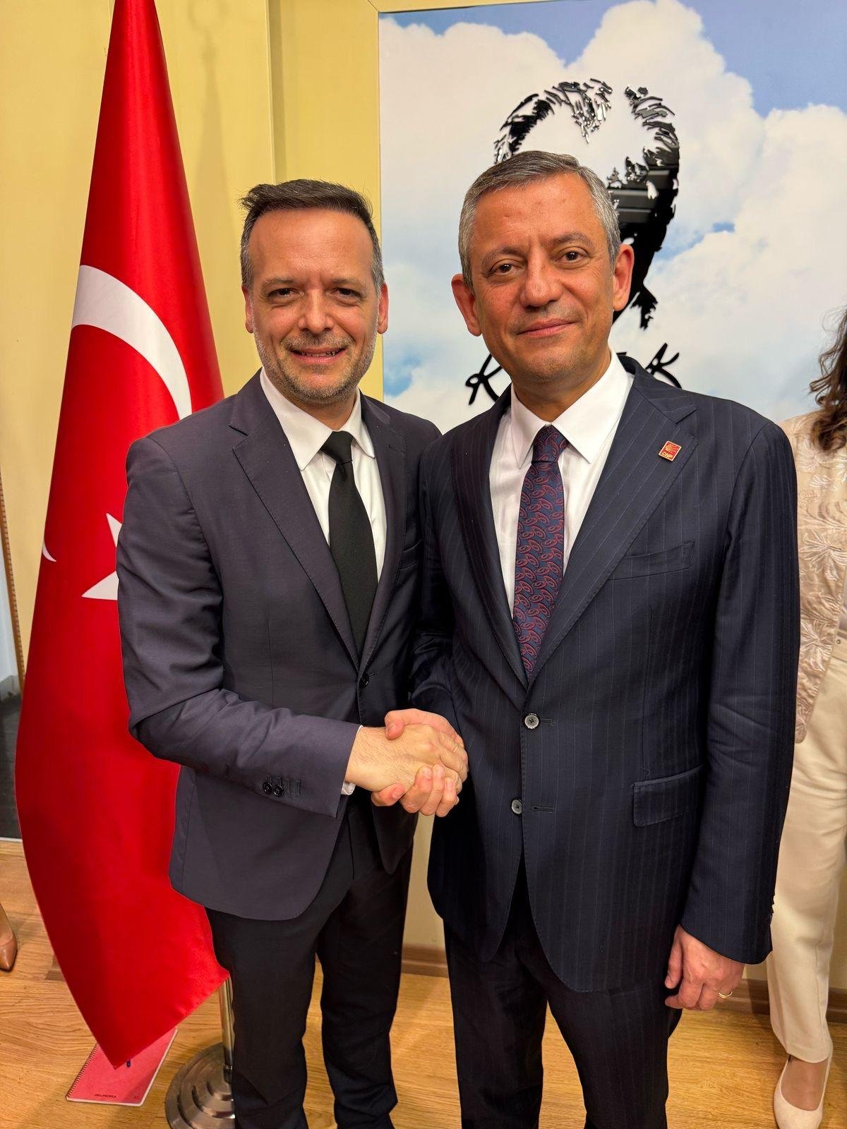 Haris Doukas, PES Group VP and Mayor of Athens, and  Özgür Özel, leader of CHP party